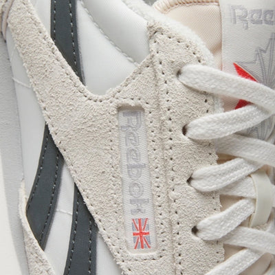 Reebok | CLASSIC AZ { WHITE
