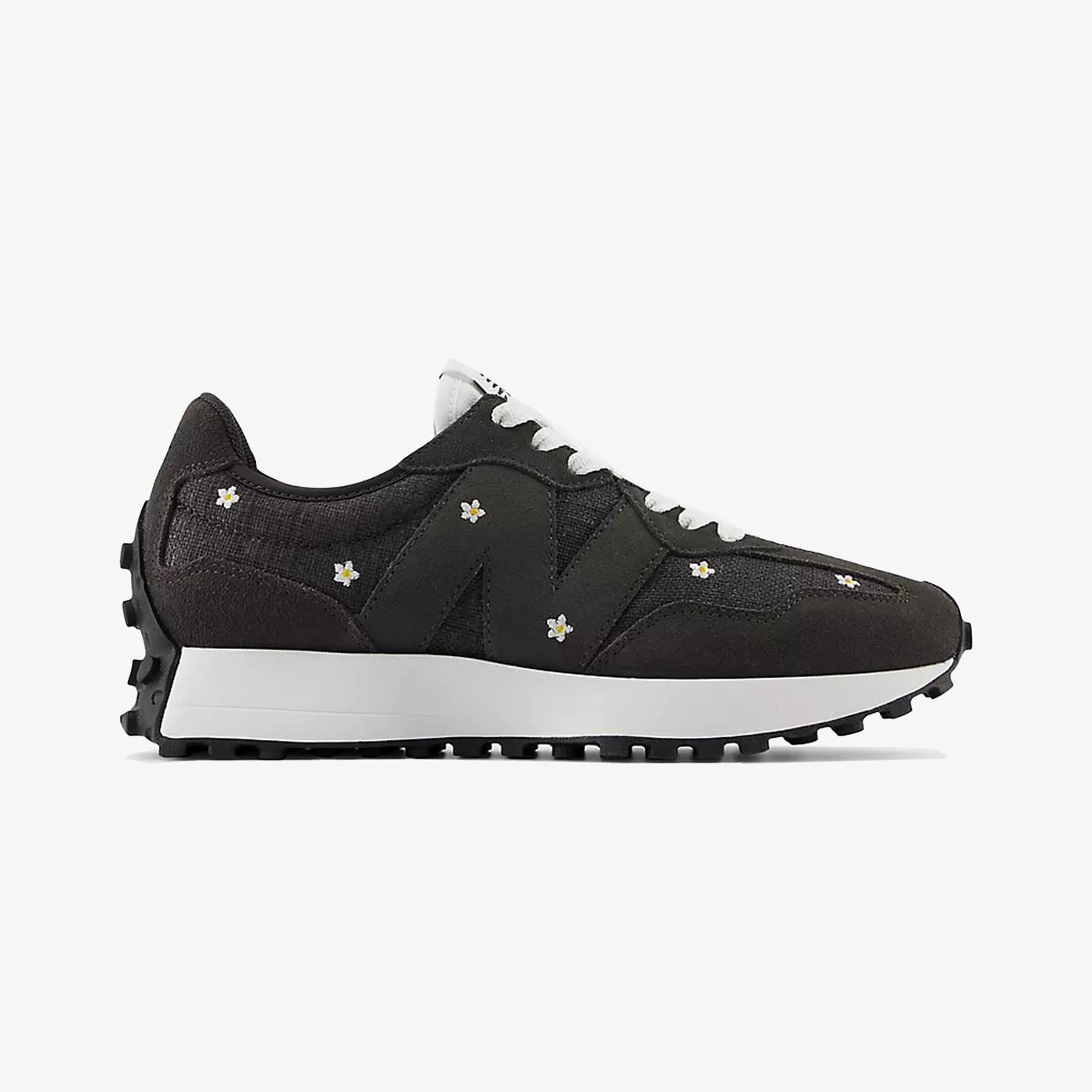 New Balance | 327 { BLACK CEMENT/WHITE