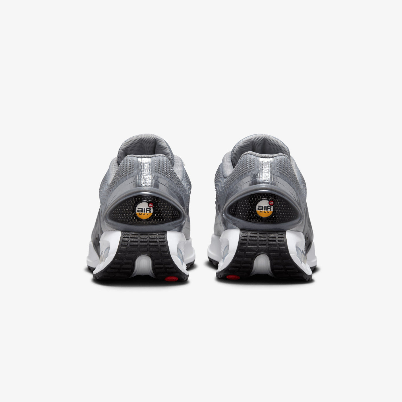 Nike | AIR MAX DN { METALLIC SILVER/METALLIC SILVER-WHITE