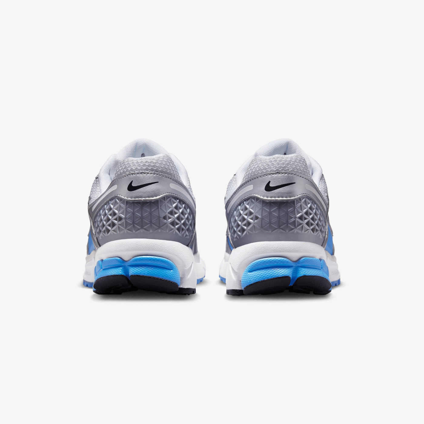 NIKE | ZOOM VOMERO 5 { WHITE/BLACK-PURE PLATINUM