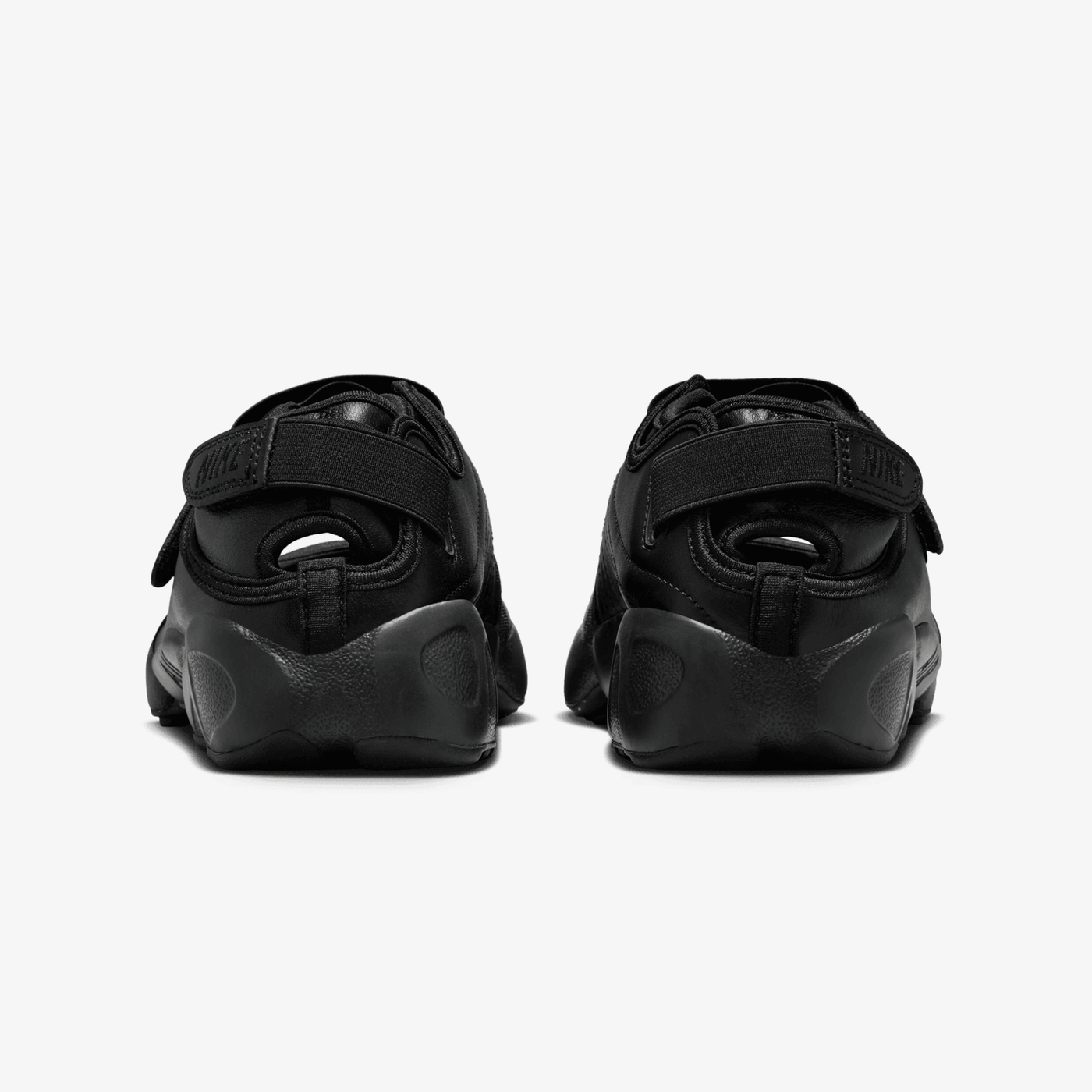 NIKE | AIR RIFT { BLACK/BLACK