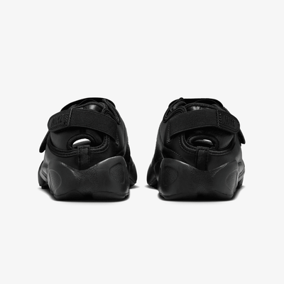 NIKE | AIR RIFT { BLACK/BLACK