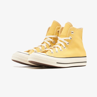 CONVERSE | CHUCK 70 { YELLOW