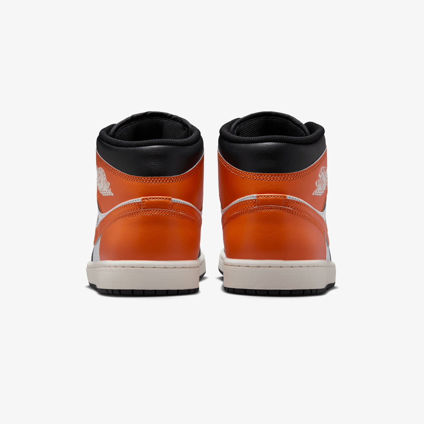 JORDAN | AIR JORDAN 1 MID { BLACK/STARFISH-WHITE-SAIL