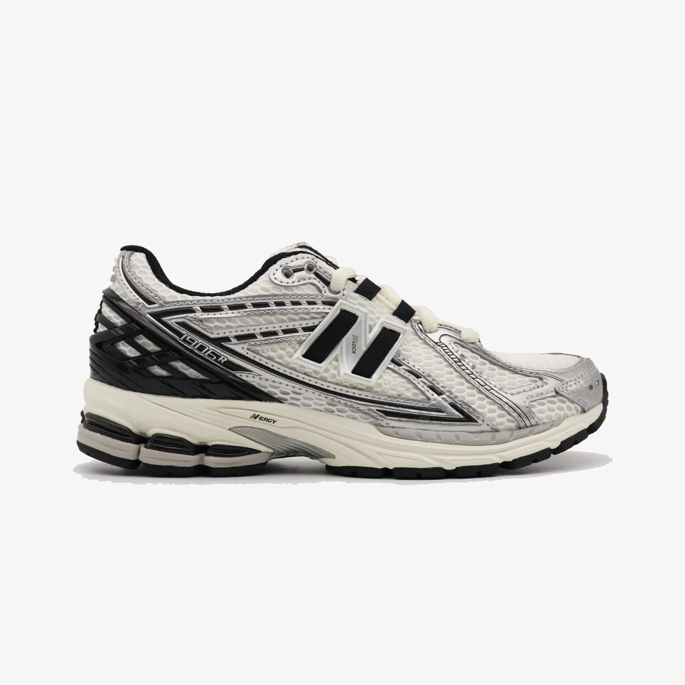 New Balance | 1906R { SILVER METALLIC