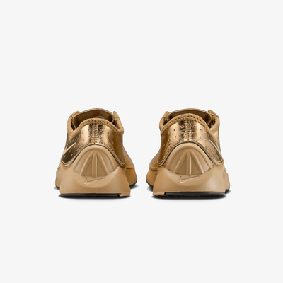Nike | AIR SUPERFLY { METALLIC GOLD/PARACHUTE BEIGE-BLACK