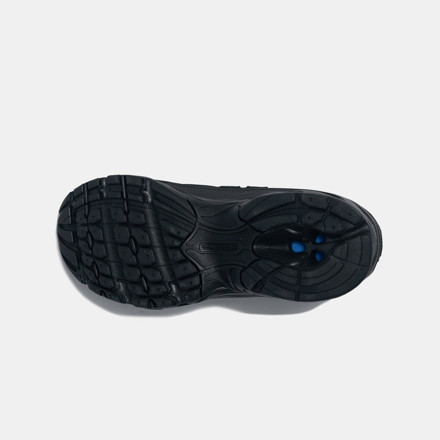 New Balance | 740 { BLACK/BLACK