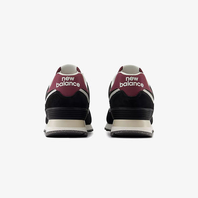 New Balance | 574 { BLACK/WHITE