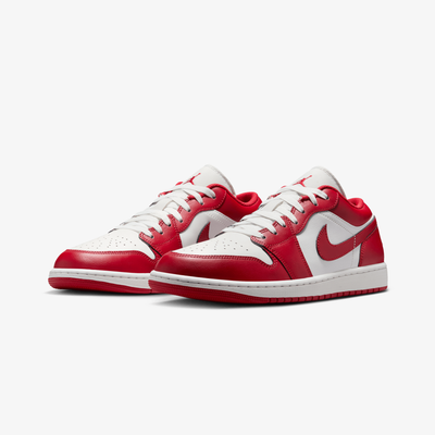 JORDAN | AIR JORDAN 1 LOW { SUMMIT WHITE/VARSITY RED-SUMMIT WHITE