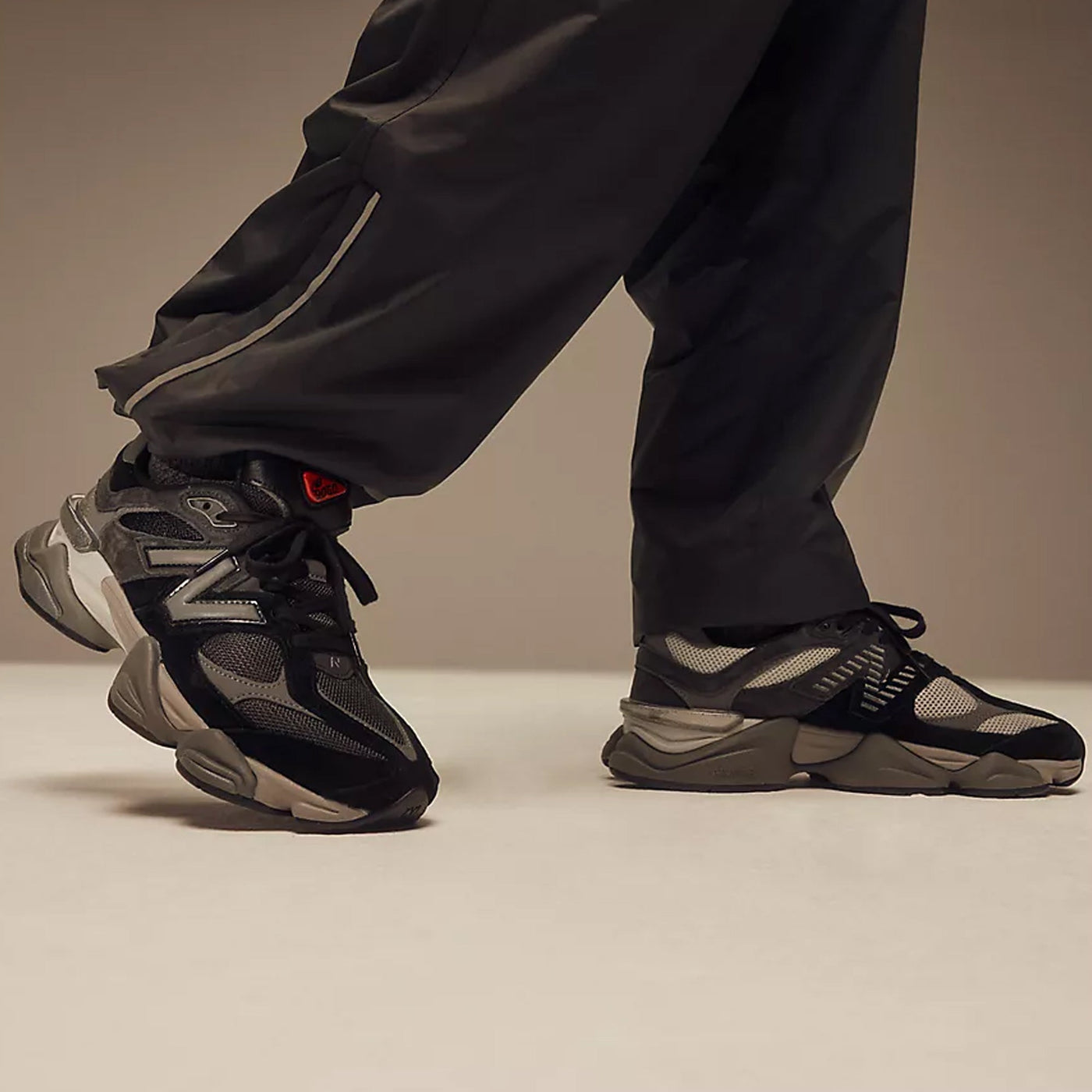 New Balance | 9060  { BLACK/CASTLEROCK/RAIN CLOUD