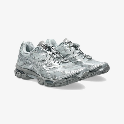ASICS | X CECILIE BAHNSEN GEL-CUMULUS 16 SSCB { GLACIER GREY/PURE SILVER