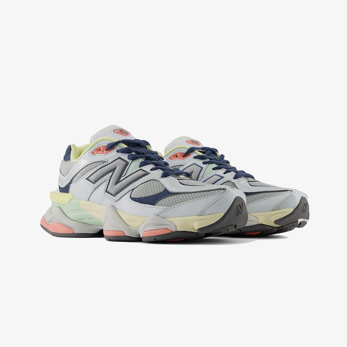 New Balance | 9060 { ICE BLUE/VINTAGE INDIGO