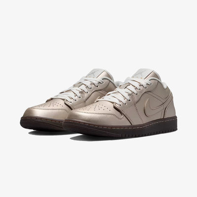 Jordan | AIR JORDAN 1 LOW SE { METALLIC ZINC/METALLIC ZINC-SUMMIT WHITE
