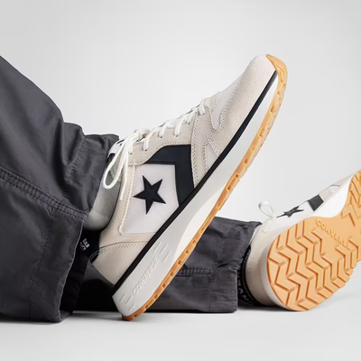 CONVERSE | OMNI TRAINER { BLACK/WHITE