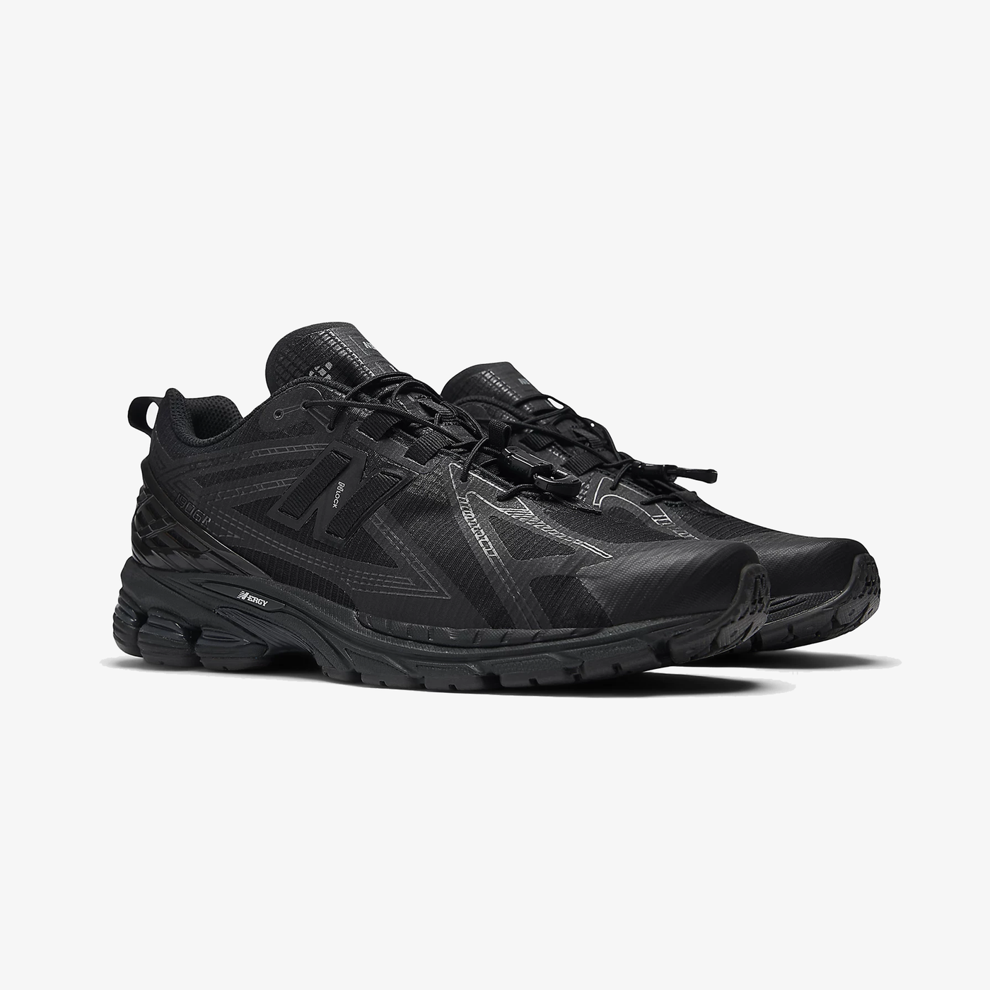 New Balance | 1906U { BLACK/DARK SILVER METALLIC