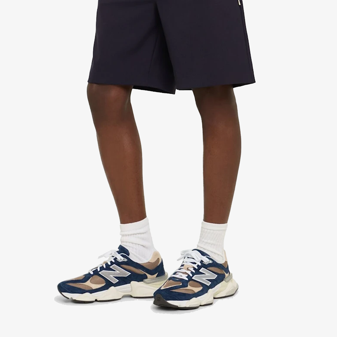 New Balance | 9060 { NAVY/CREAM