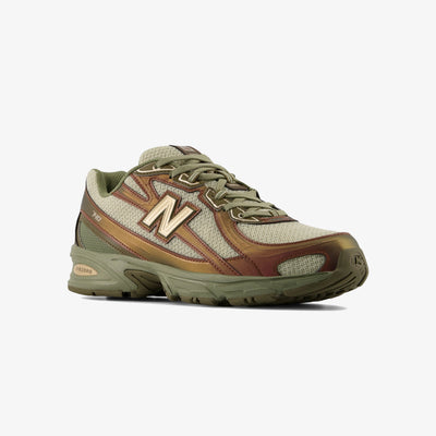 New Balance | 740 { BROWN/WOODLAND