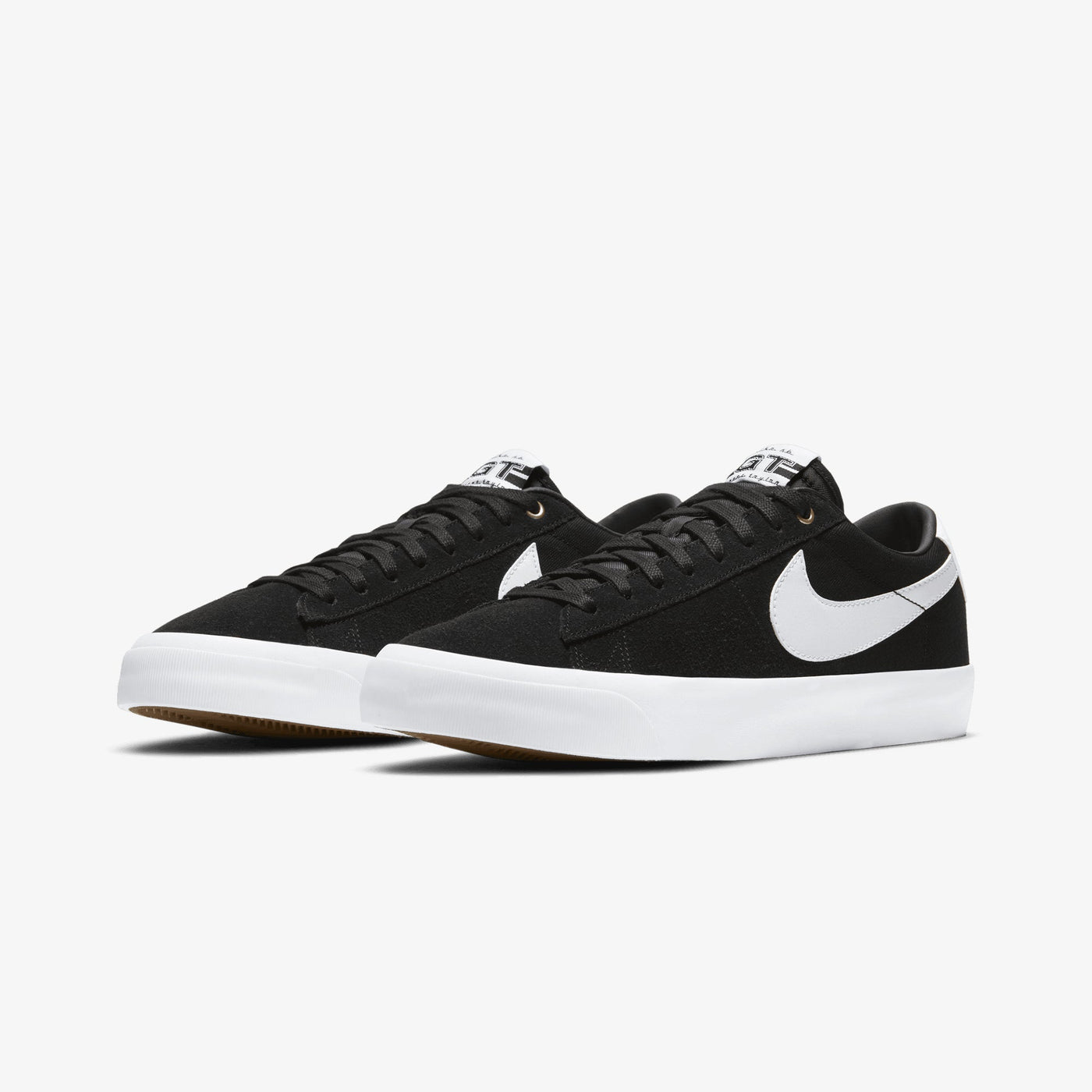 Nike | SB ZOOM BLAZER LOW PRO GT { BLACK/WHITE-BLACK-GUM LIGHT BROWN