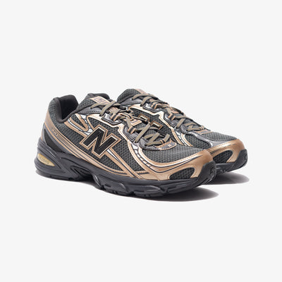 New Balance | 740 { GOLD/BLACK