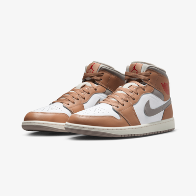 JORDAN | AIR JORDAN 1 MID { HEMP/FIRE RED-WHITE-COLLEGE GREY