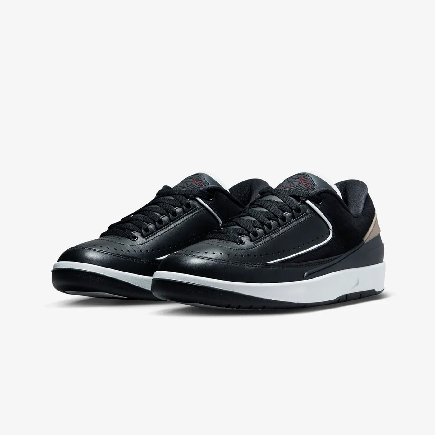 Jordan | AIR JORDAN 2 RETRO LOW  { BLACK/VARSITY RED