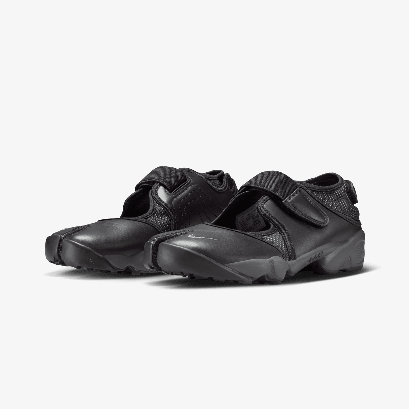 NIKE | AIR RIFT { BLACK/IRON GREY-REFLECT SILVER