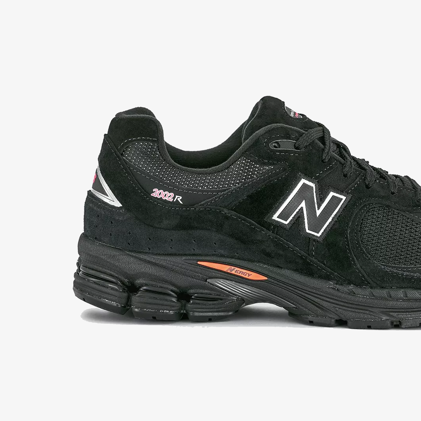 New Balance | 2002R { BLACK/BLACK/RED