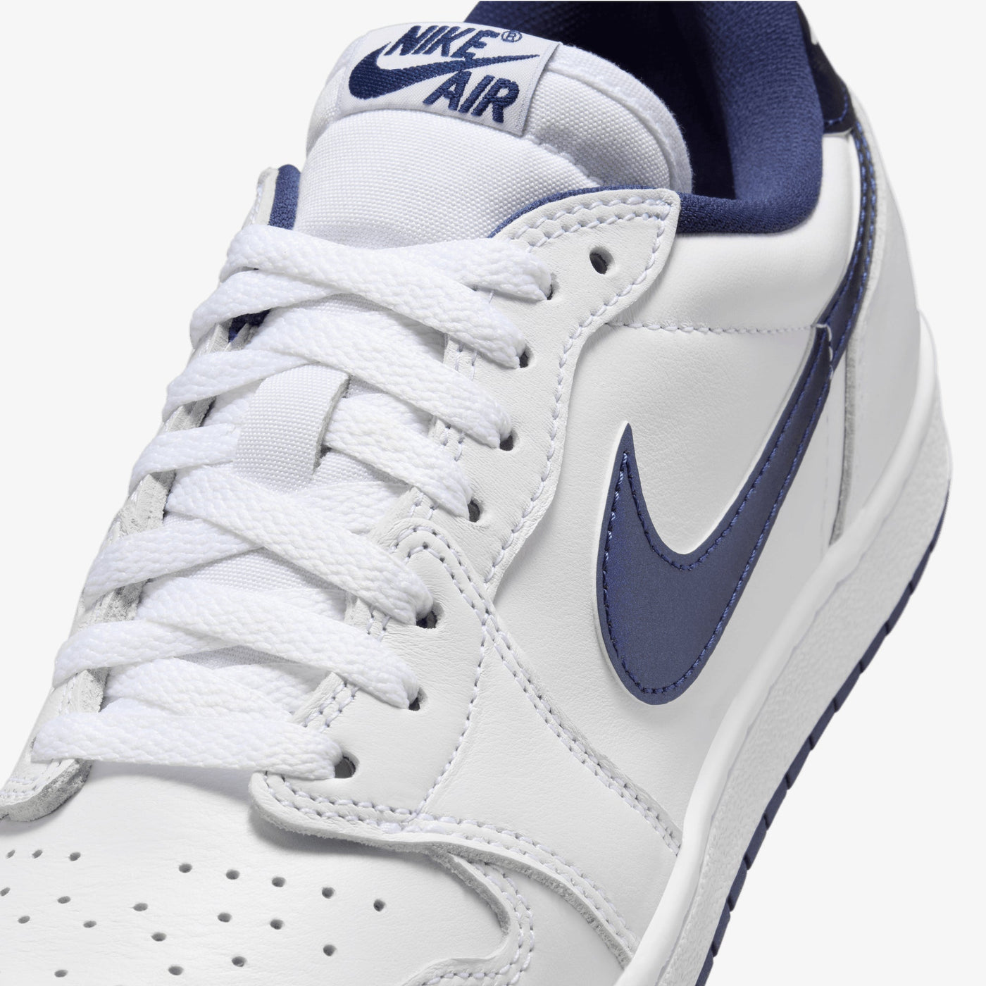 JORDAN | AIR JORDAN 1 LOW '85 { WHITE/NAVY-WHITE