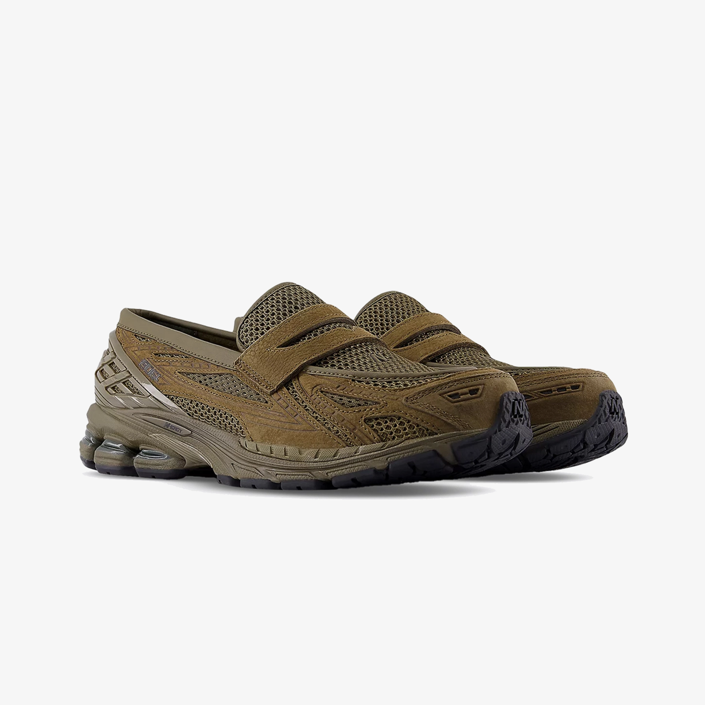 New Balance | 1906L { WOODLAND/OLIVE KHAKI