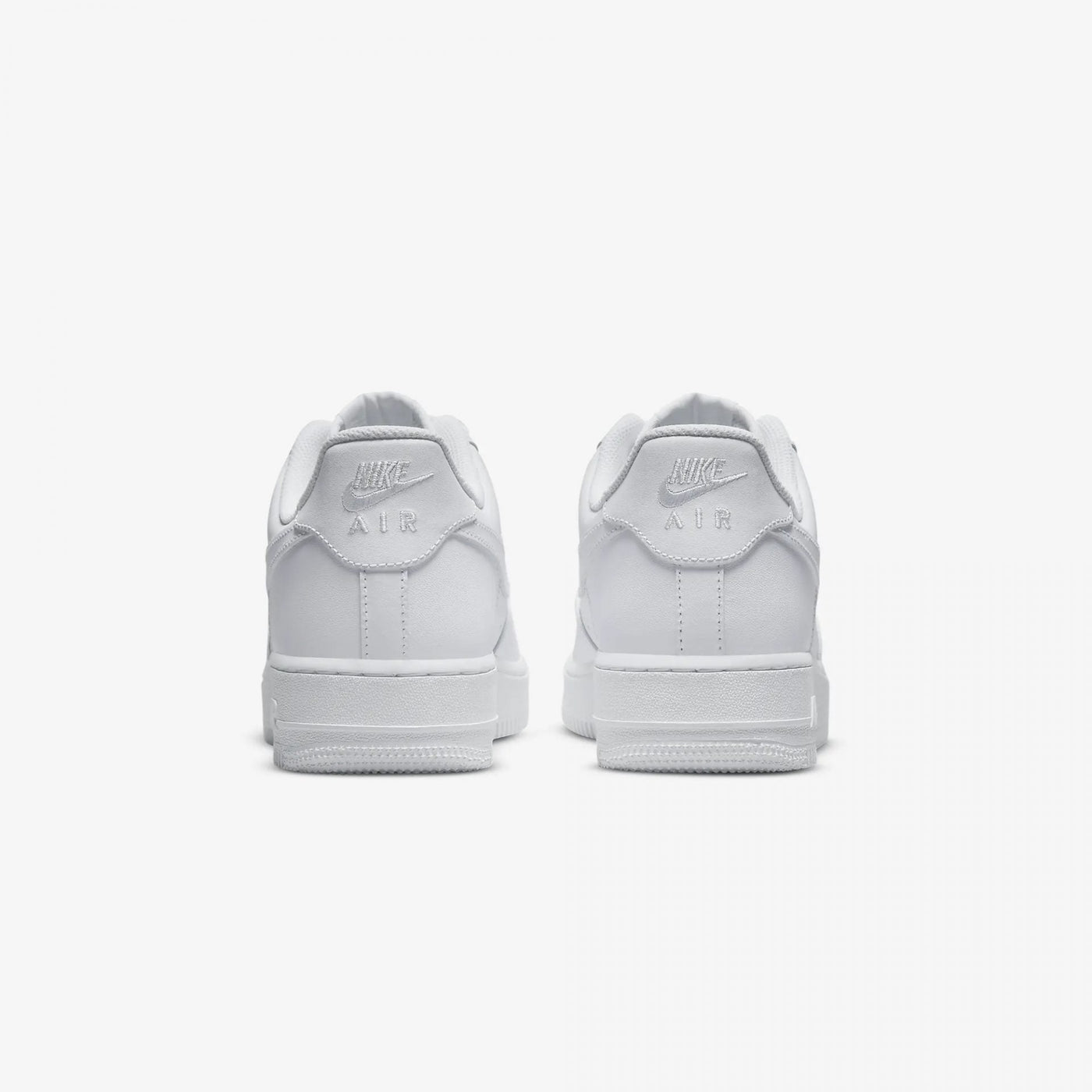 Nike | AIR FORCE 1 '07 { TRIPLE WHITE