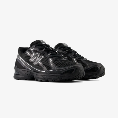 New Balance | 740 { BLACK/SILVER