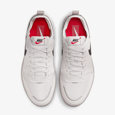 Nike | C1TY { COLLEGE GREY/BLACK-VAST GREY-FIRE RED