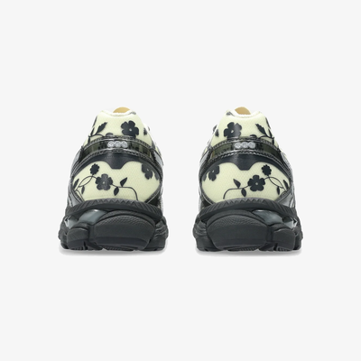 ASICS | X CECILIE BAHNSEN GEL-CUMULUS 16 SSCB { IVORY/BLACK
