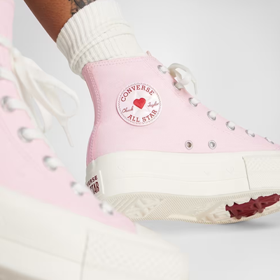 Converse | CHUCK TAYLOR ALL STAR LIFT PLATFORM HEARTS { PINK