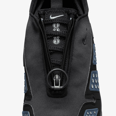 NIKE | AIR MAX SNDR { BLACK & SILVER