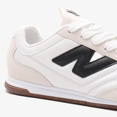 New Balance | RC42 { WHITE/BLACK