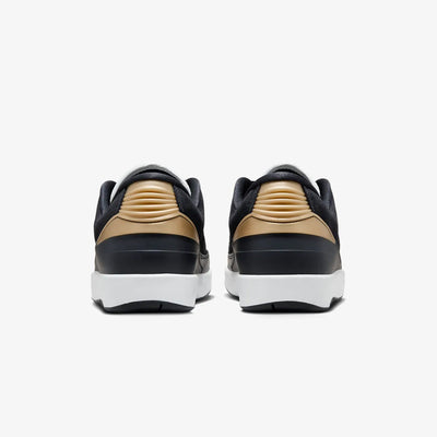 Jordan | AIR JORDAN 2 RETRO LOW  { BLACK/VARSITY RED
