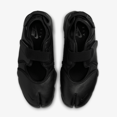 NIKE | AIR RIFT { BLACK/BLACK