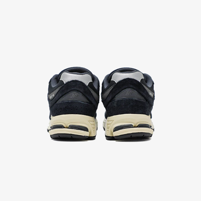 New Balance | 2002R { ECLIPSE NAVY
