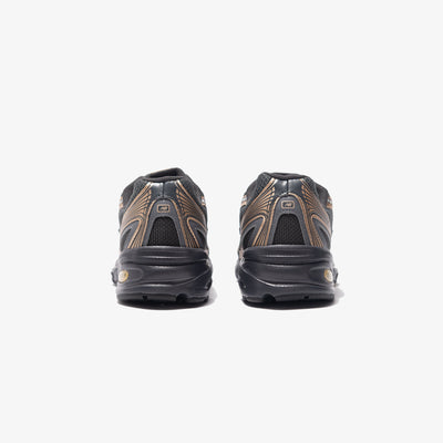 New Balance | 740 { GOLD/BLACK