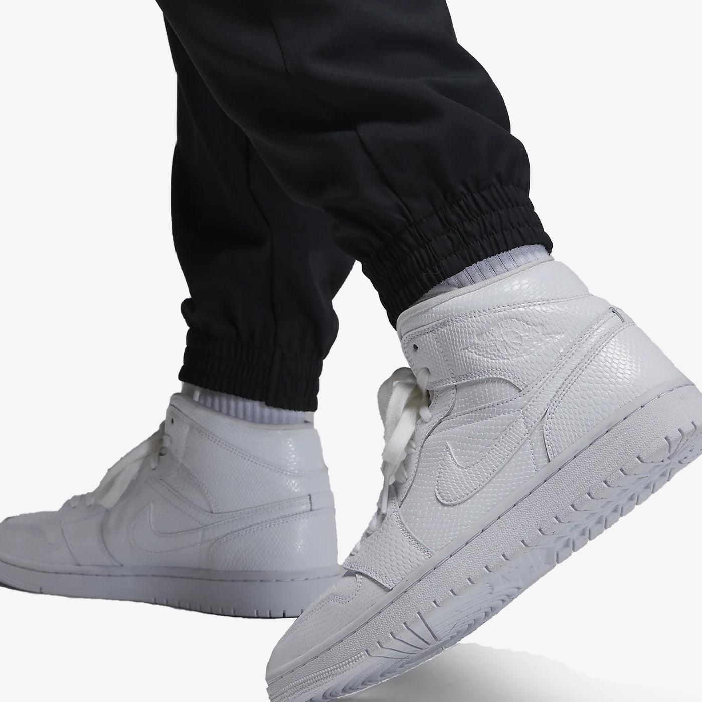 Jordan | WOVEN PANTS  { BLACK/SMOKE GREY