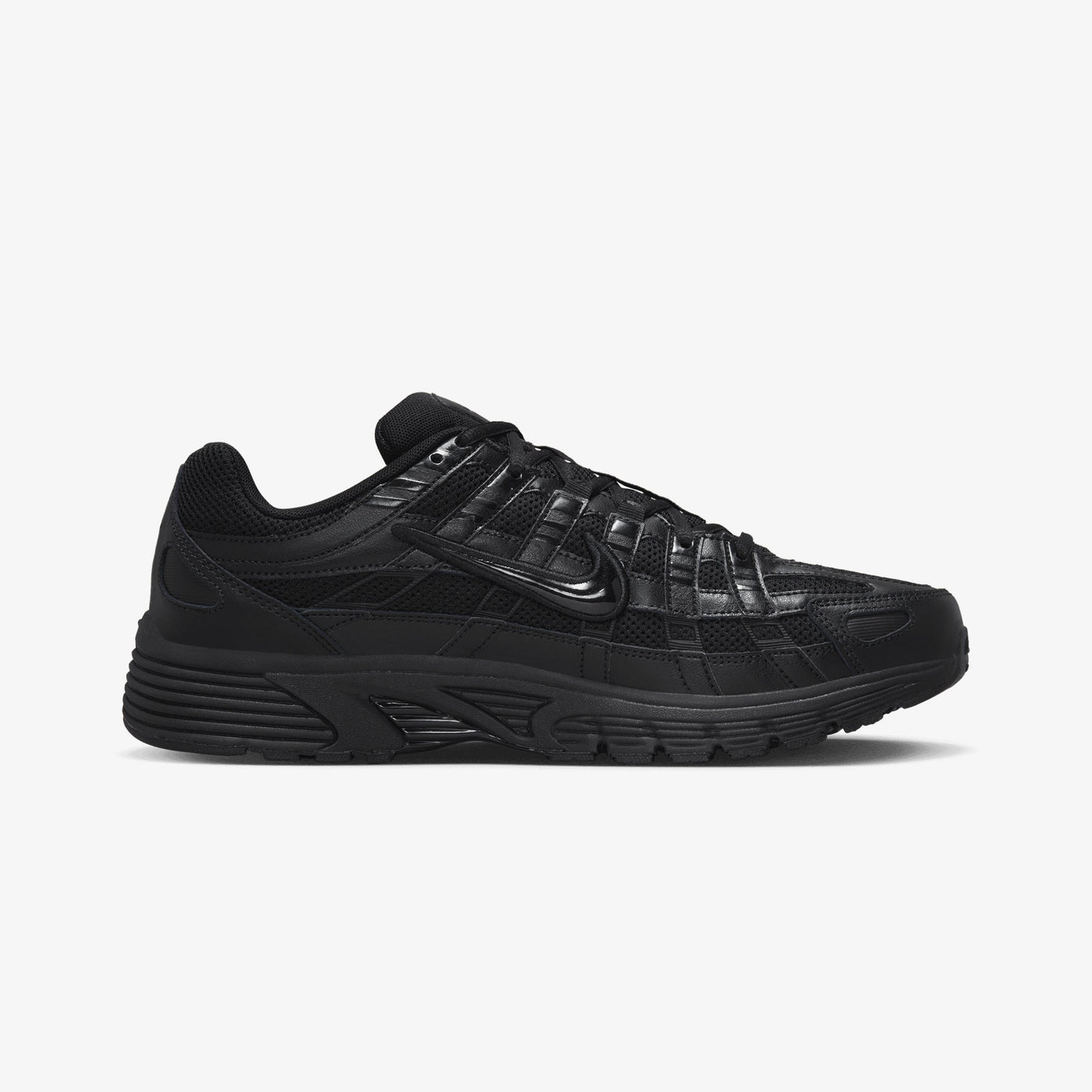 NIKE | P-6000 { BLACK/BLACK