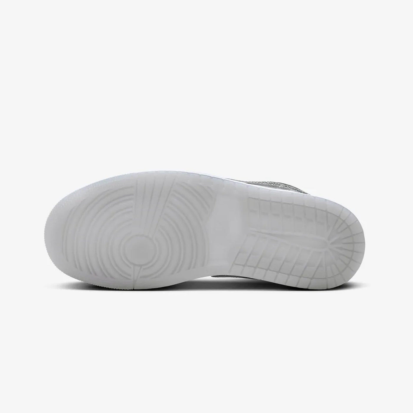 Jordan | AIR JORDAN 1 LOW SE  { METALLIC SILVER/PHOTON DUST-WOLF GREY