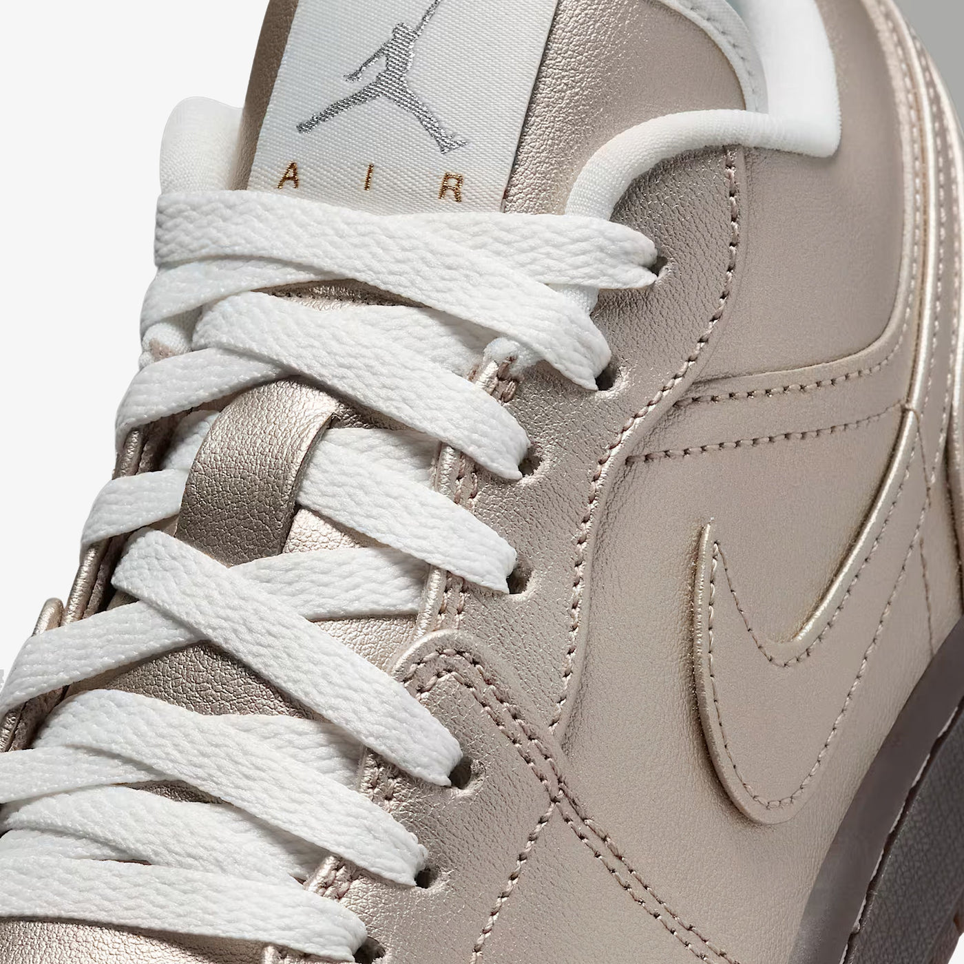 Jordan | AIR JORDAN 1 LOW SE { METALLIC ZINC/METALLIC ZINC-SUMMIT WHITE
