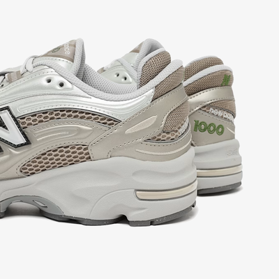New Balance | 1000 { ARID STONE/LIGHT SILVER METALLIC/GREEN