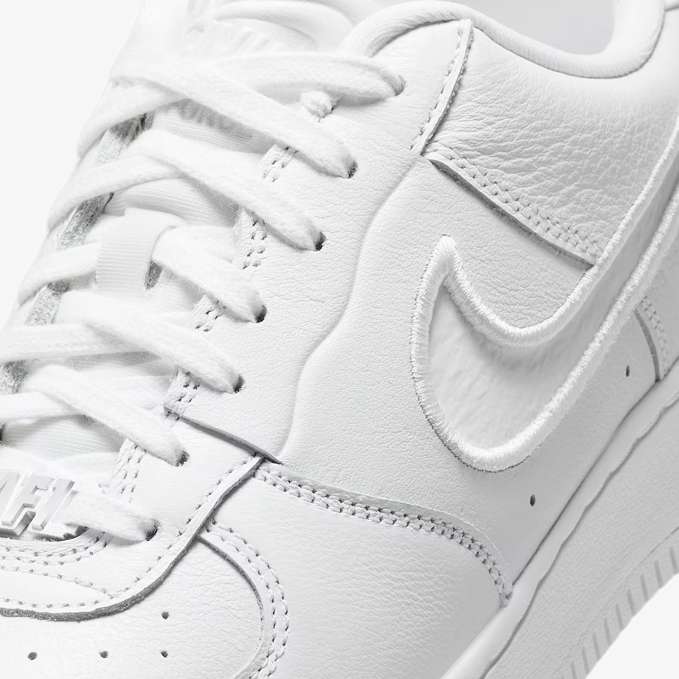NIKE | AIR FORCE 1 LOW DANCE { WHITE/WHITE-WHITE-METALLIC SILVER