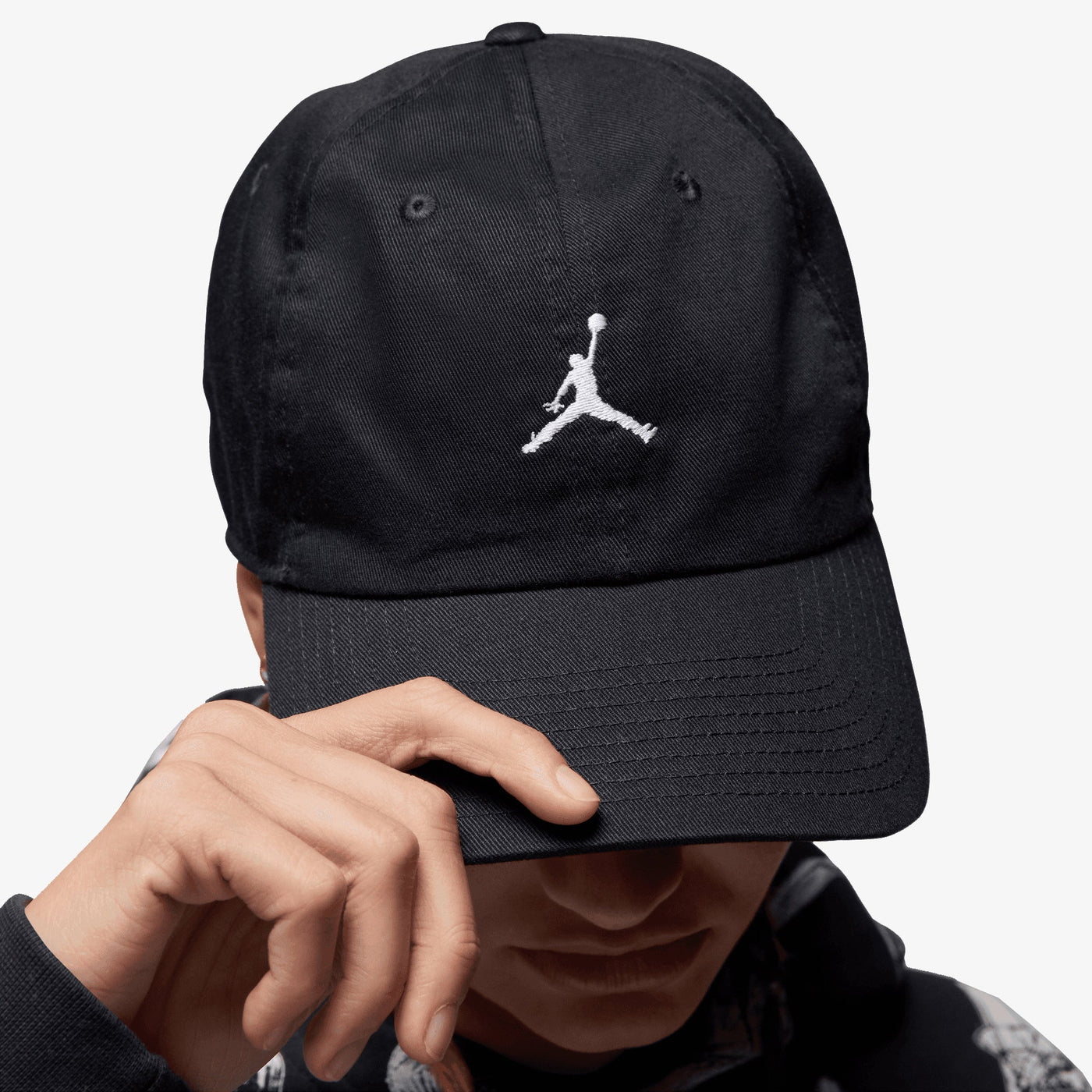 Jordan | UNSTRUCTURED CURVED-BILL HAT { BLACK