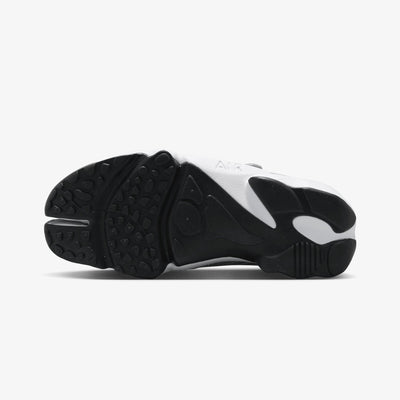 NIKE | AIR RIFT { METALLIC SILVER/SAIL-BLACK