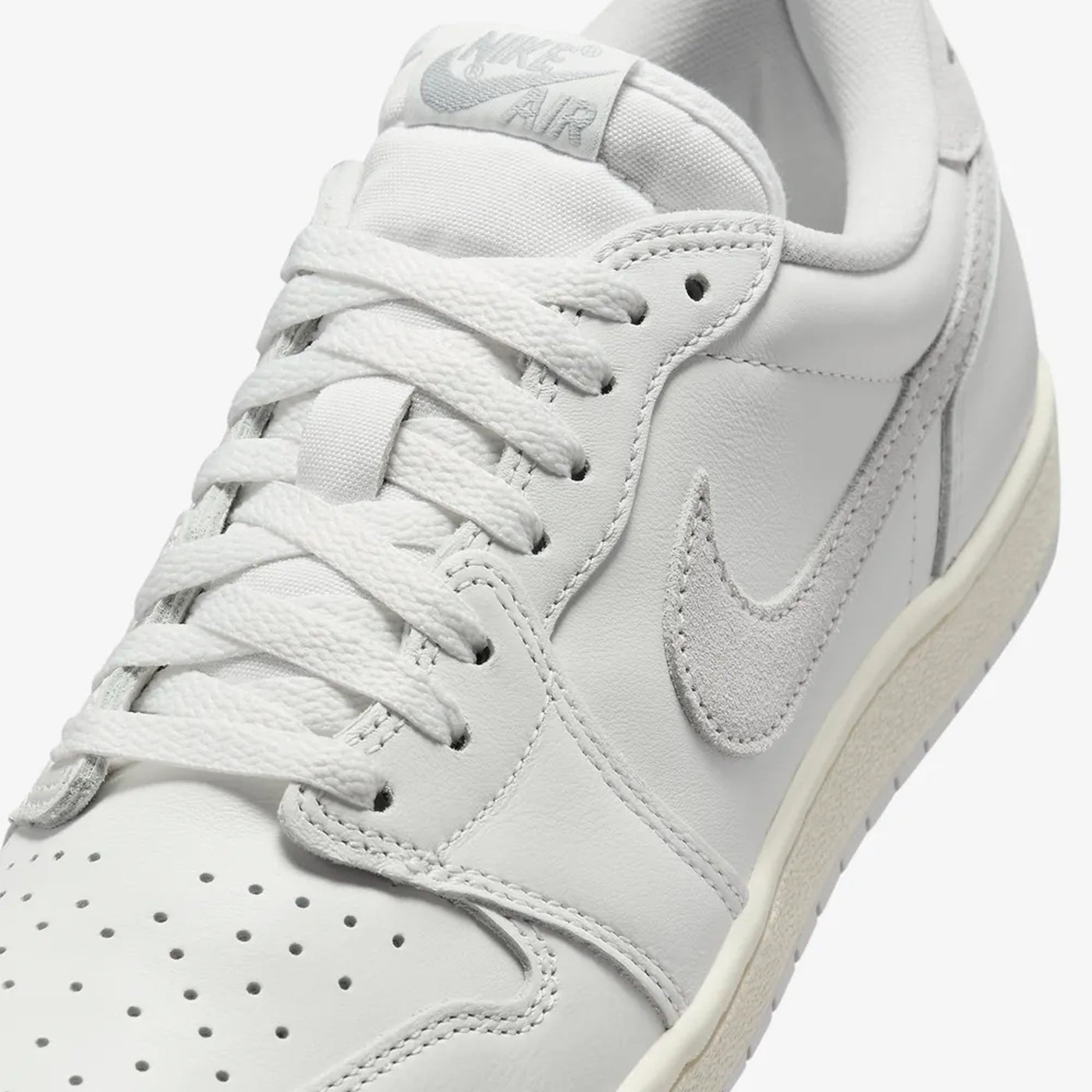 Jordan | AIR JORDAN 1 LOW  85 { SUMMIT WHITE/LT SMOKE GREY-NEUTRAL GREY