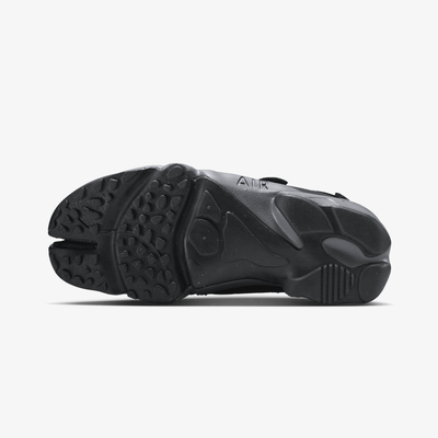 NIKE | AIR RIFT { BLACK/IRON GREY-REFLECT SILVER